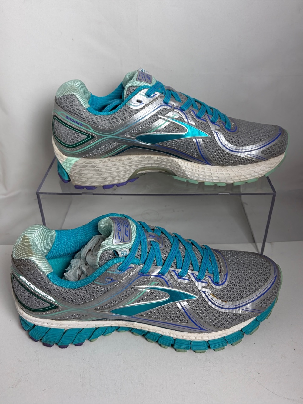 Brooks Adrenaline GTS 16 Women's Stability Running Shoes in Silver and Teal 8.5D
